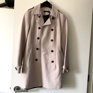 Trench Coat very elegant like new